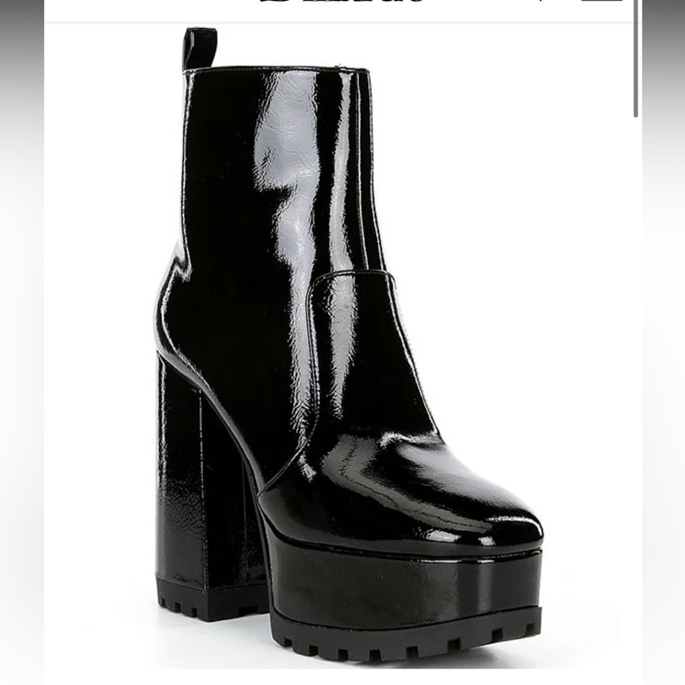 Michael Kors Enya Patent Platform Booties Size 8M